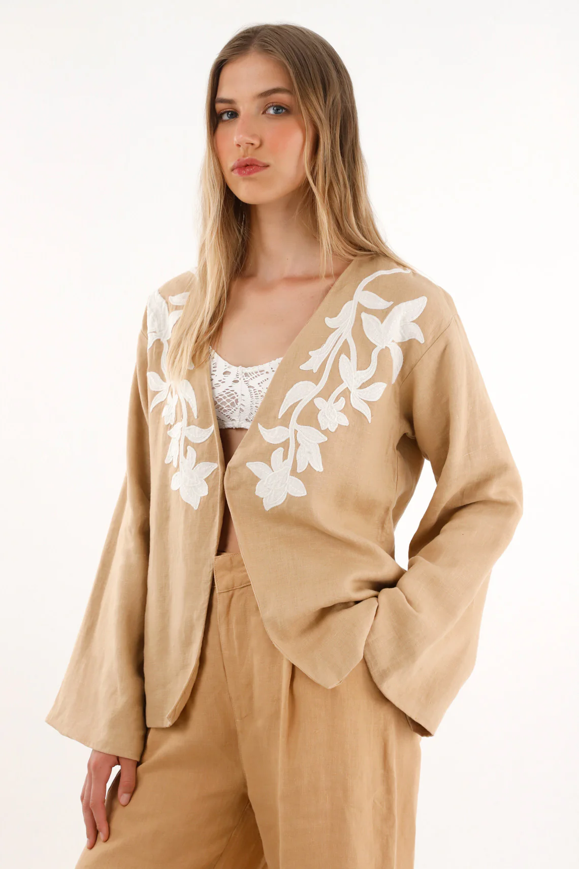 100% Linen Women’s Coat with Embroidery - Image 3