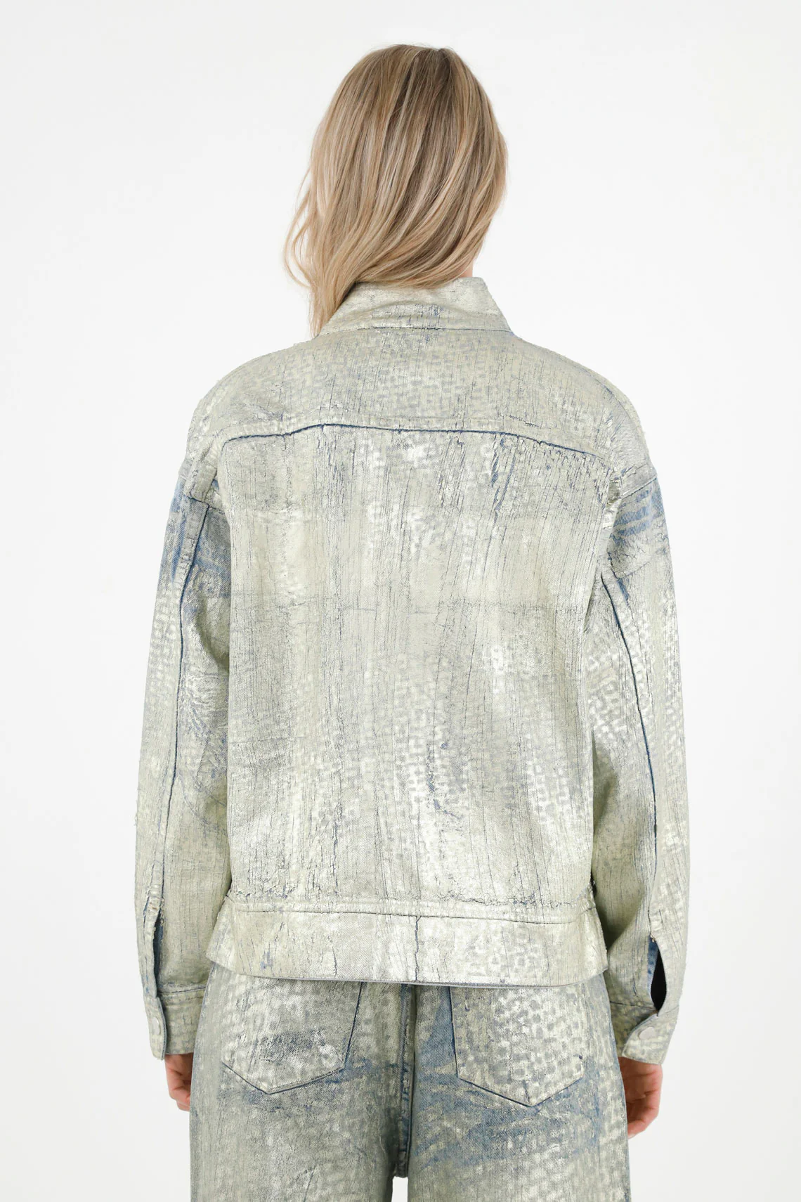 Women's Oversized Metallic-Effect Jacket - Image 4