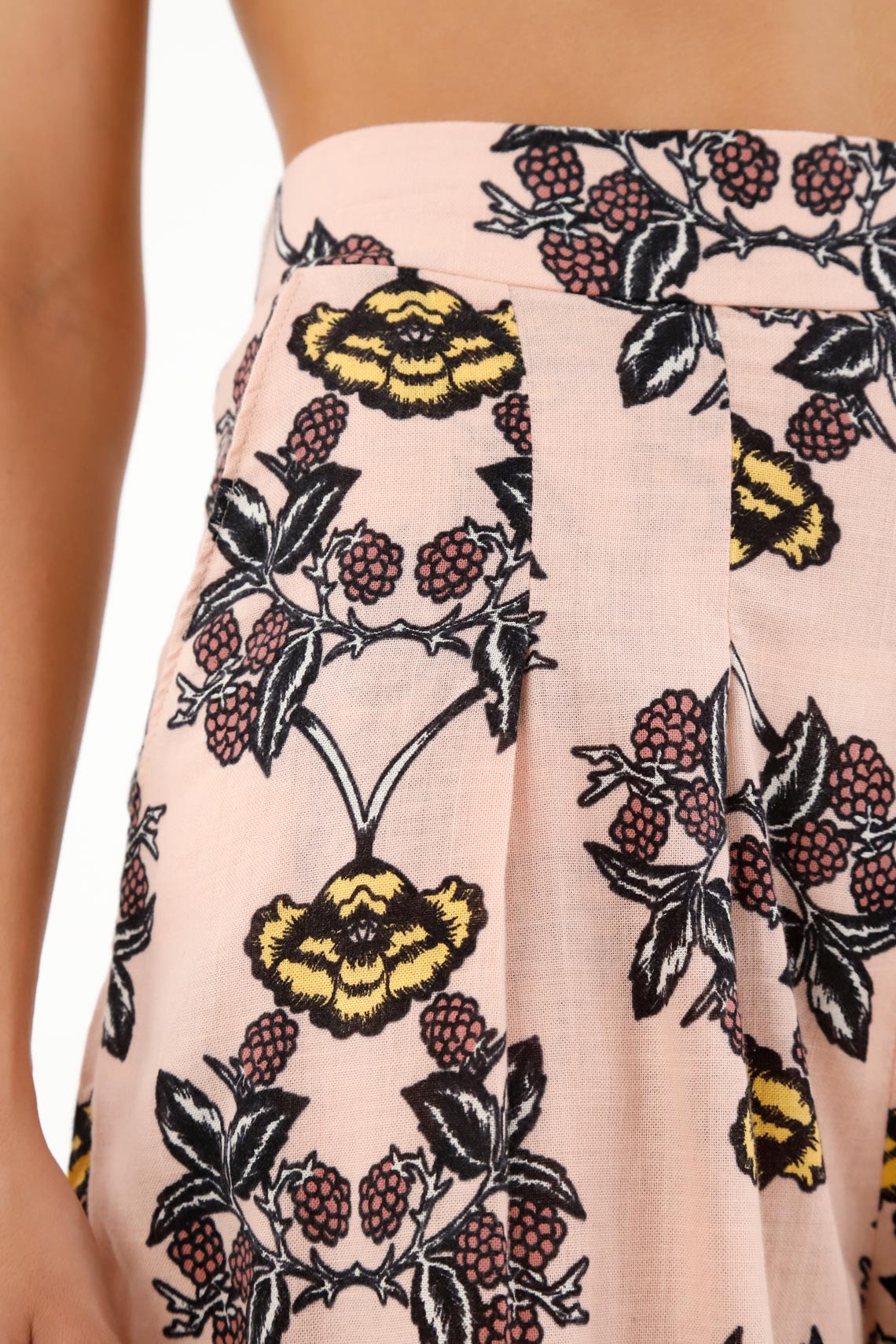 Women's Printed High-Waisted Bermuda Shorts - Image 3