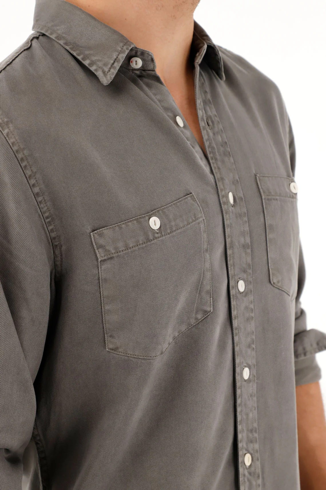 Men's Classic Gray Shirt with Front Pockets - Image 3