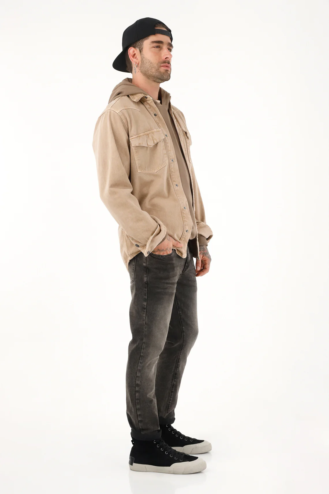 Men's cream shirt with back print - Image 3