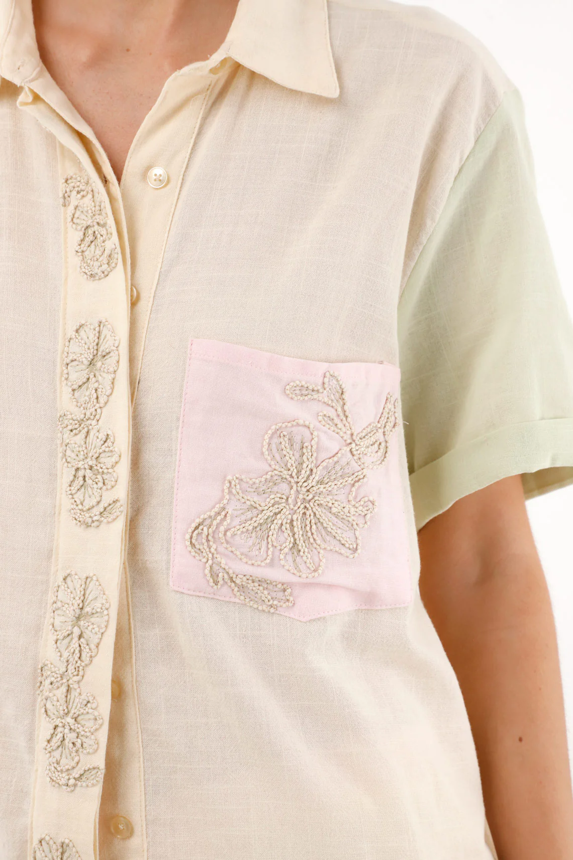 Women's multicolor shirt with embroidered details - Image 3
