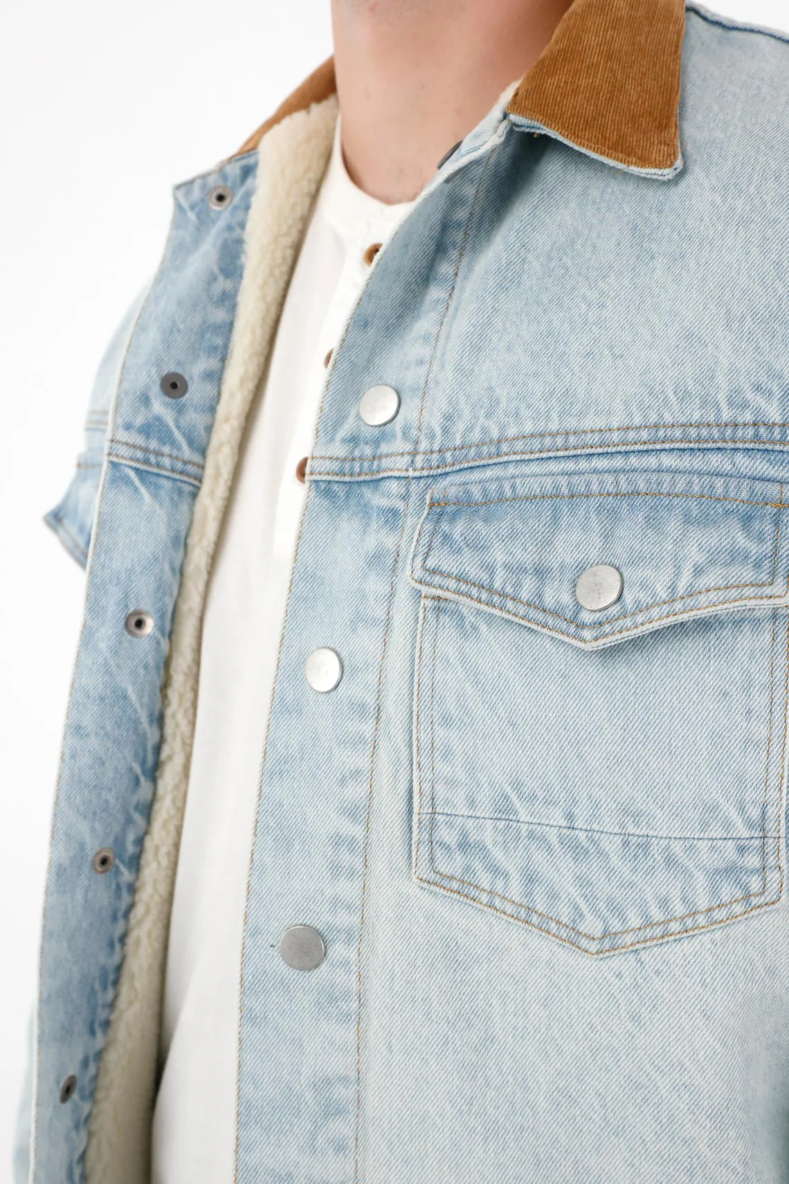 Corduroy Collar Trucker Jacket for Men - Image 3
