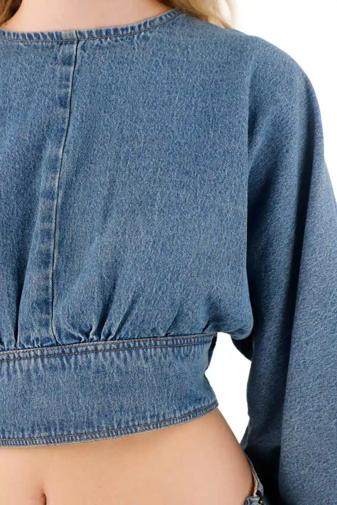 Crop Shirt in Light Blue Denim for Women - Image 3
