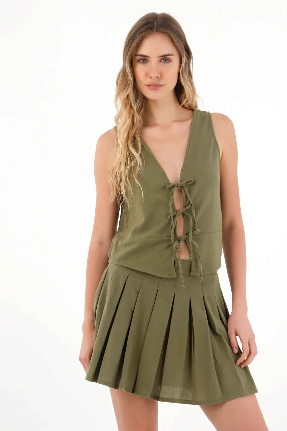 Women's Short Green Pleated Skirt - Image 2