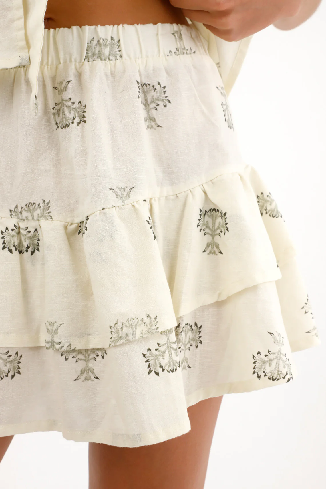 Short Printed Skirt with Ruffles for Women - Image 4