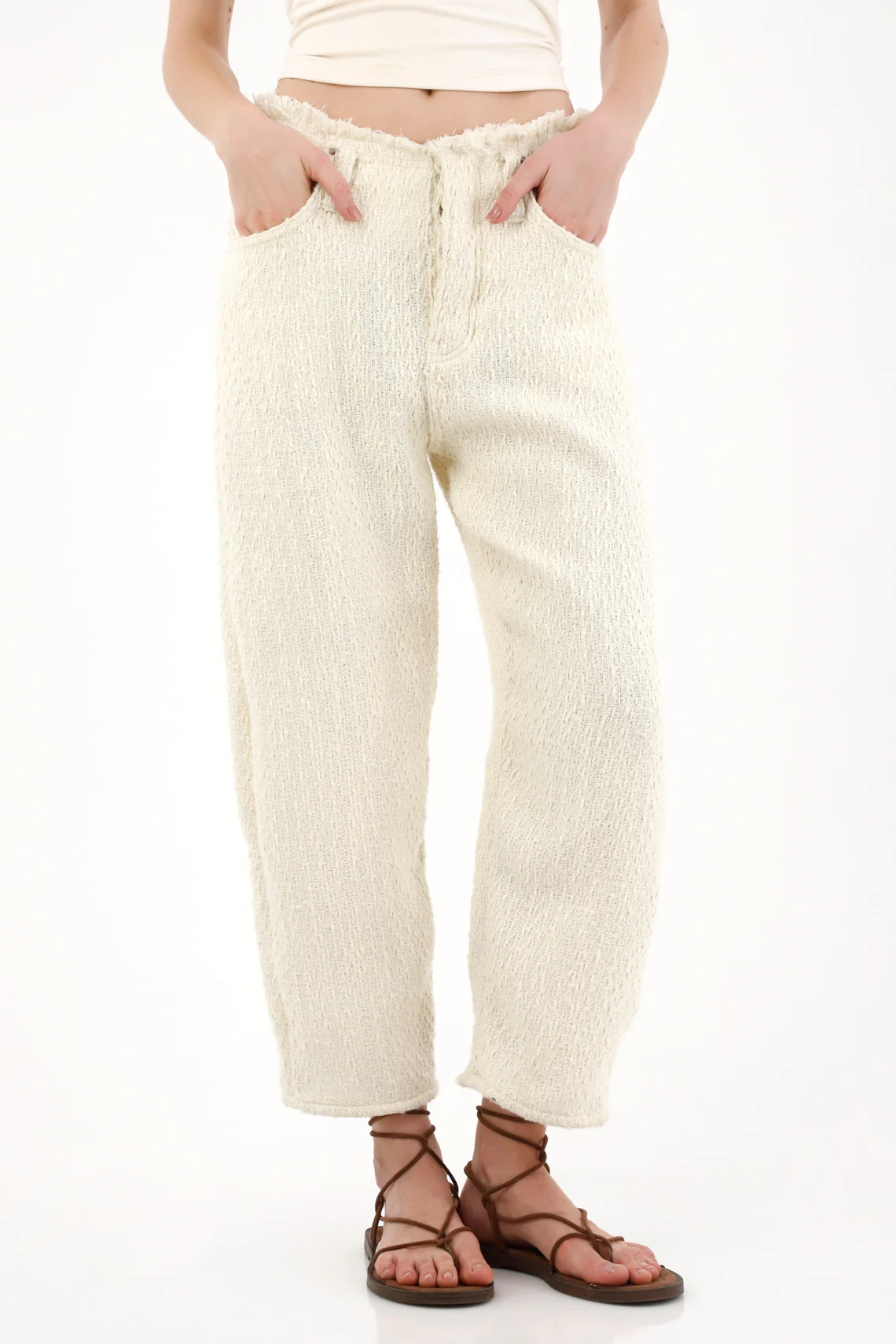 Horseshoe Jeans with Frayed Details in Off-White for Women - Image 4