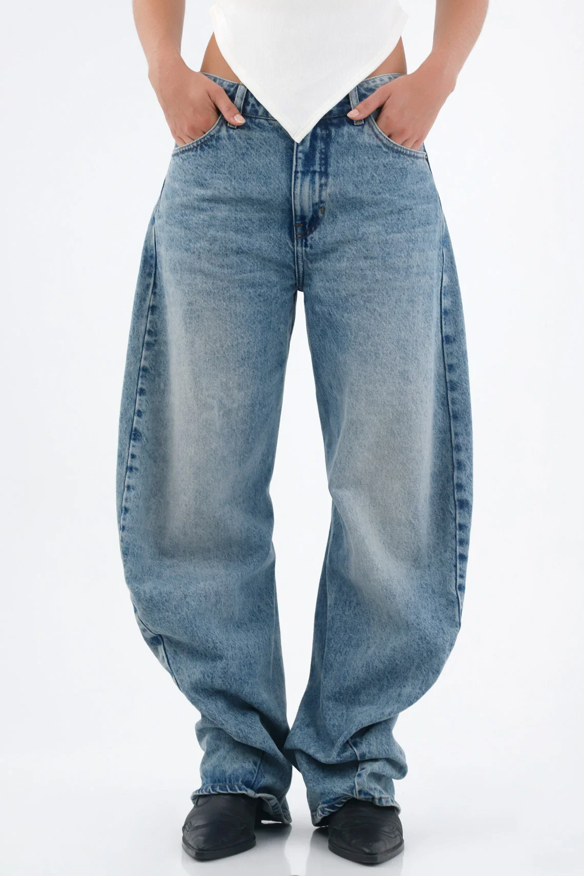 Women’s Jeans in Blue Cotton Horseshoe Silhouette with Waistband