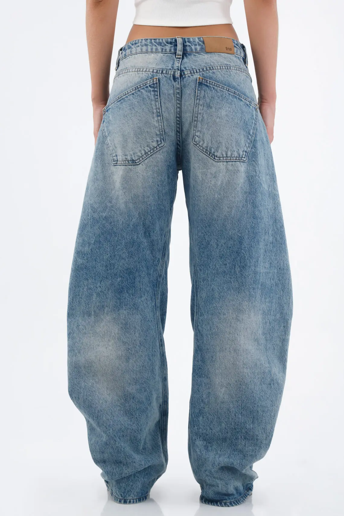 Women’s Jeans in Blue Cotton Horseshoe Silhouette with Waistband - Image 4