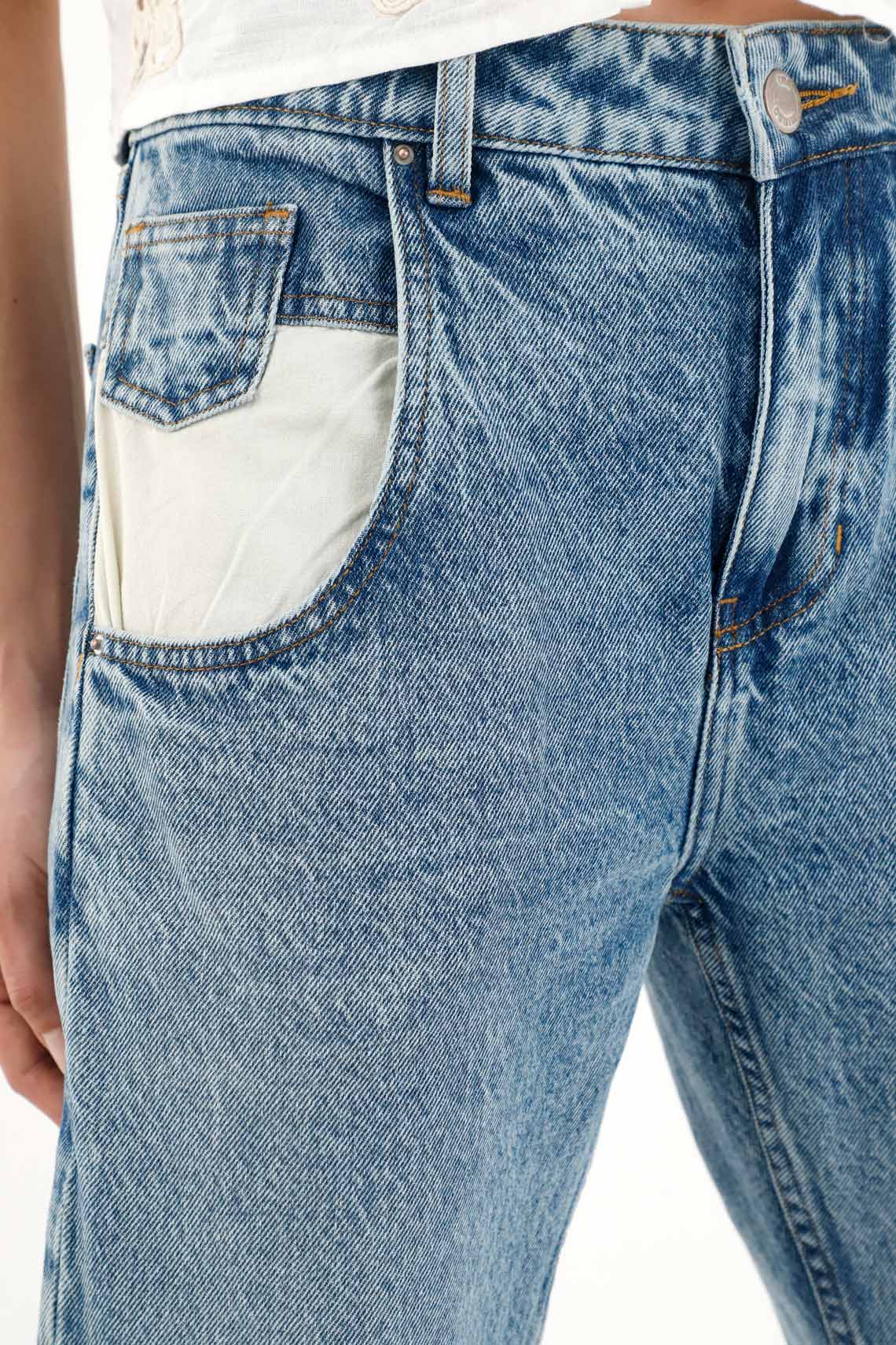 High-Waisted Straight Leg Jeans for Women in Blue - Image 3