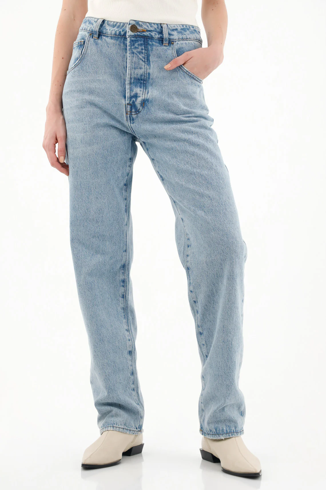 Classic Low Rise Straight Jeans for Women - Image 2