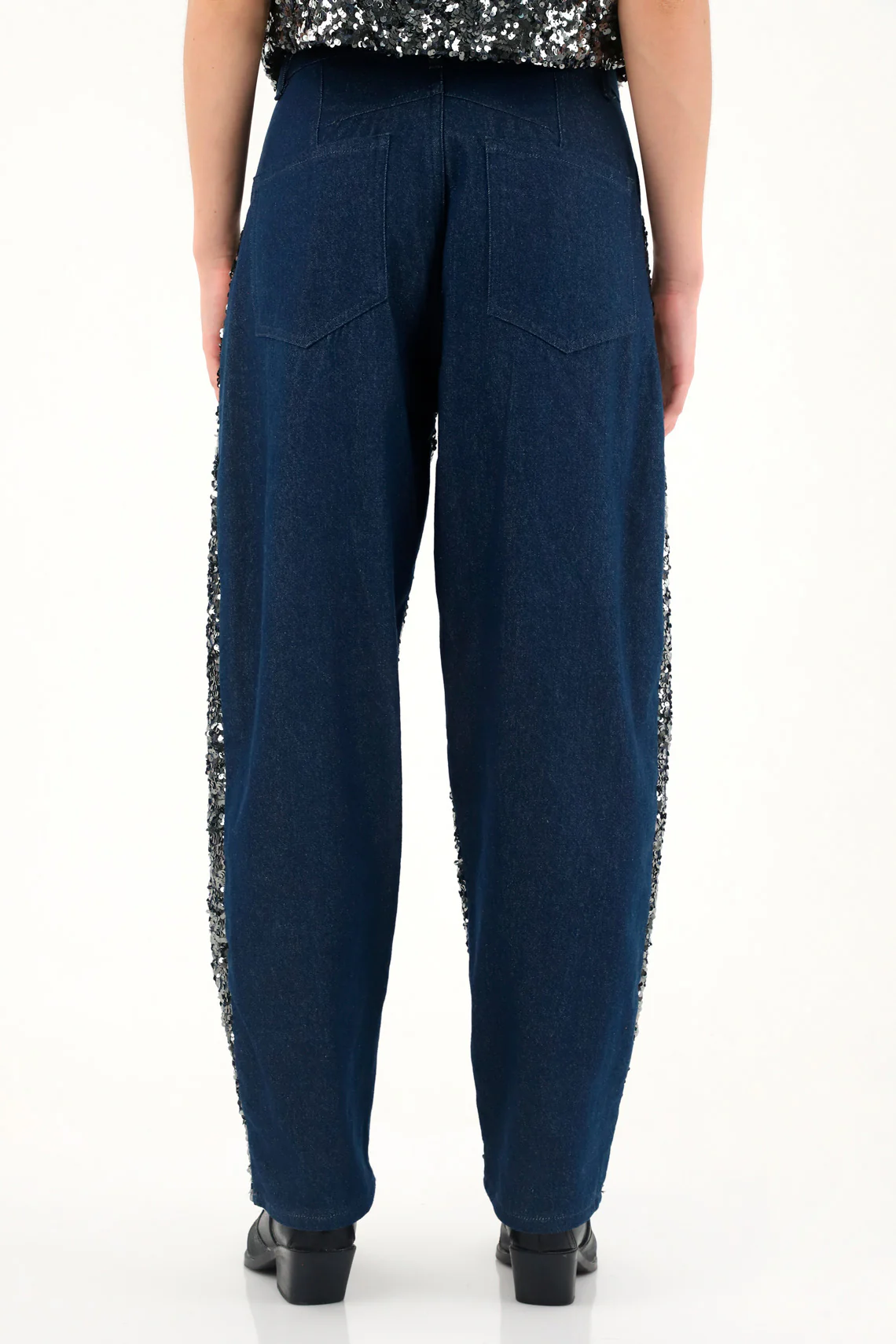Women's Sequined Horseshoe Jeans - Image 4