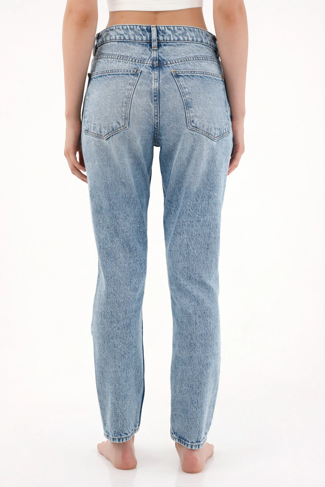 Women's High-Waisted Medium Tone Mom Jeans - Image 2