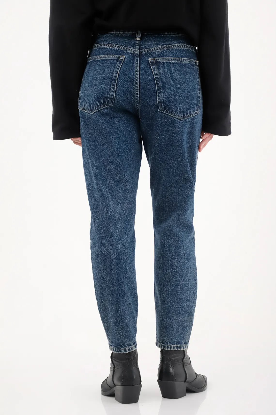 Low Rise Mom Jeans with Animal Print Foil for Women - Image 6