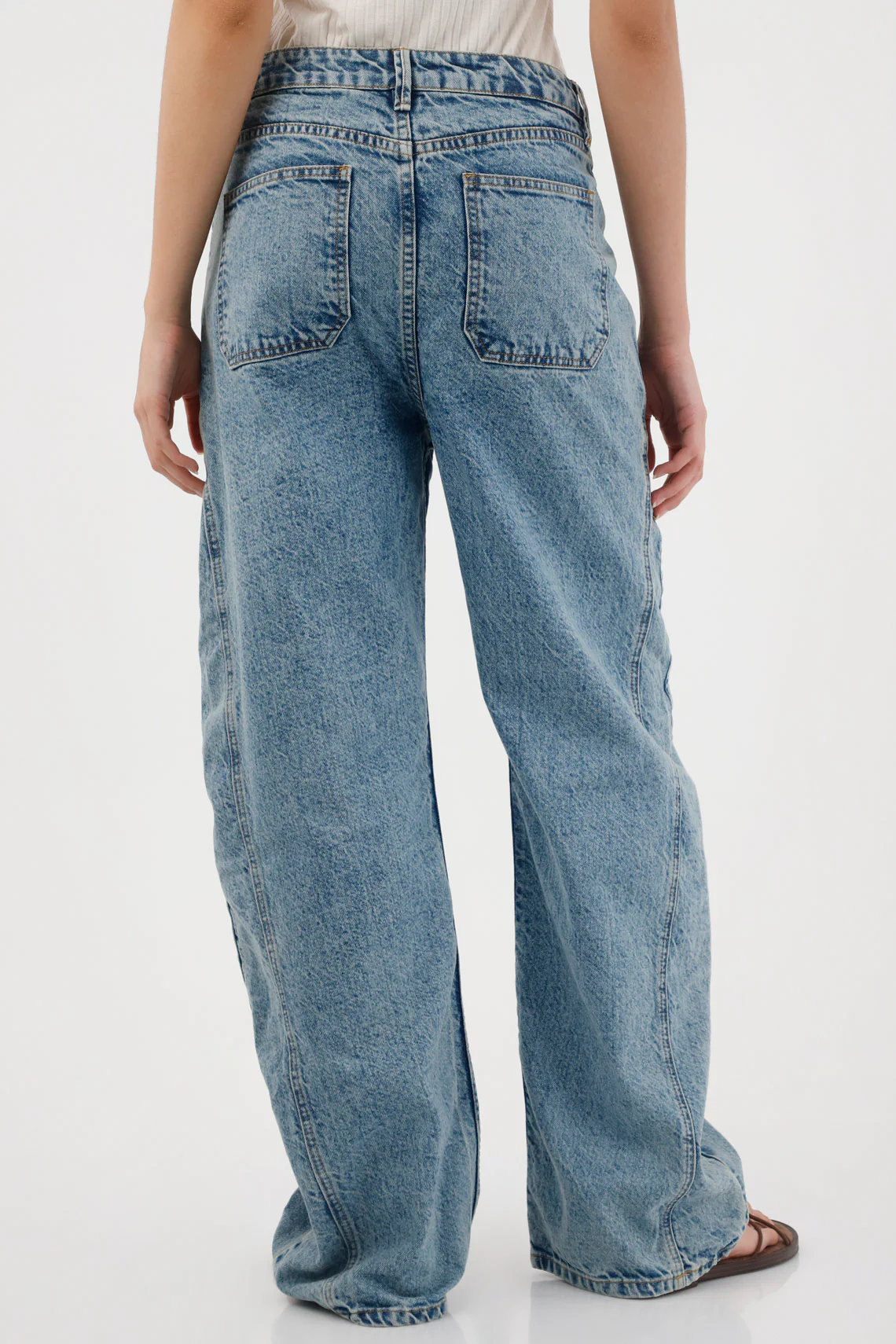 Blue Low Rise Wide Leg Jeans for Women - Image 2
