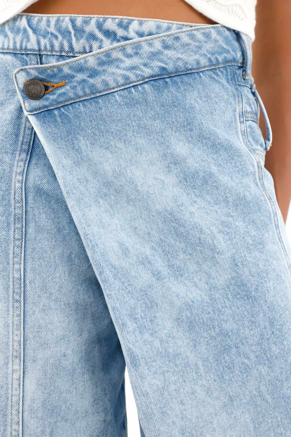 Women's Asymmetrical Low Rise Wide Leg Jeans - Image 3