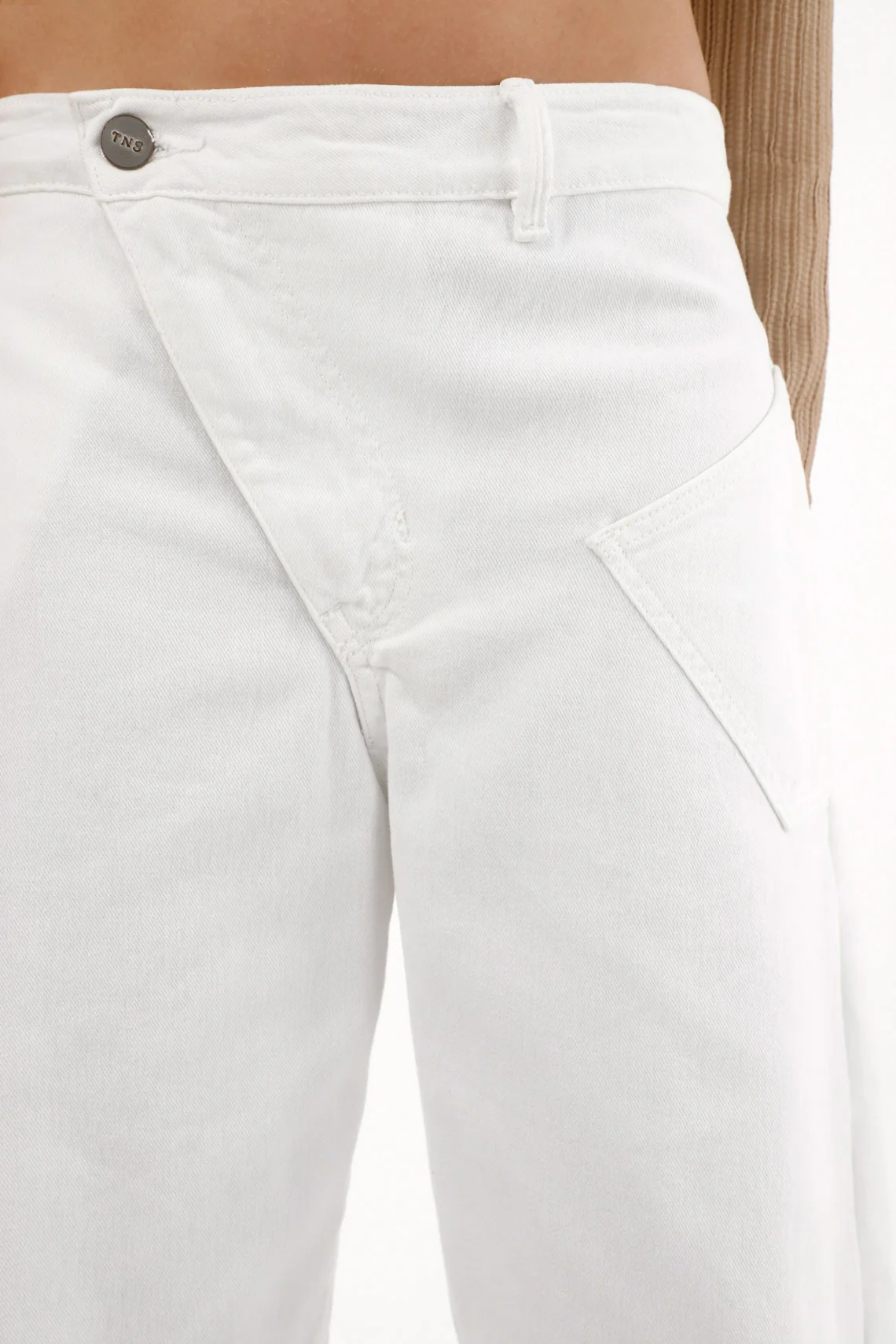 Women's White Wide Leg Jeans with Asymmetrical Pockets - Image 3
