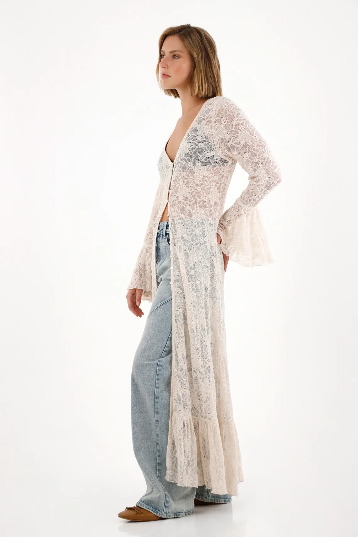 Kimono with ruffles and textured off-white fabric for women - Image 3
