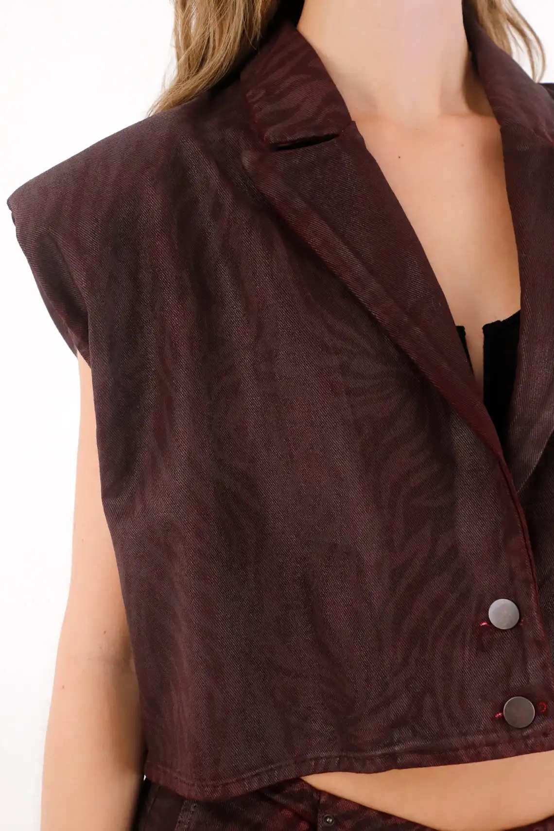 Cropped Vest with Animal Print for Women - Image 4