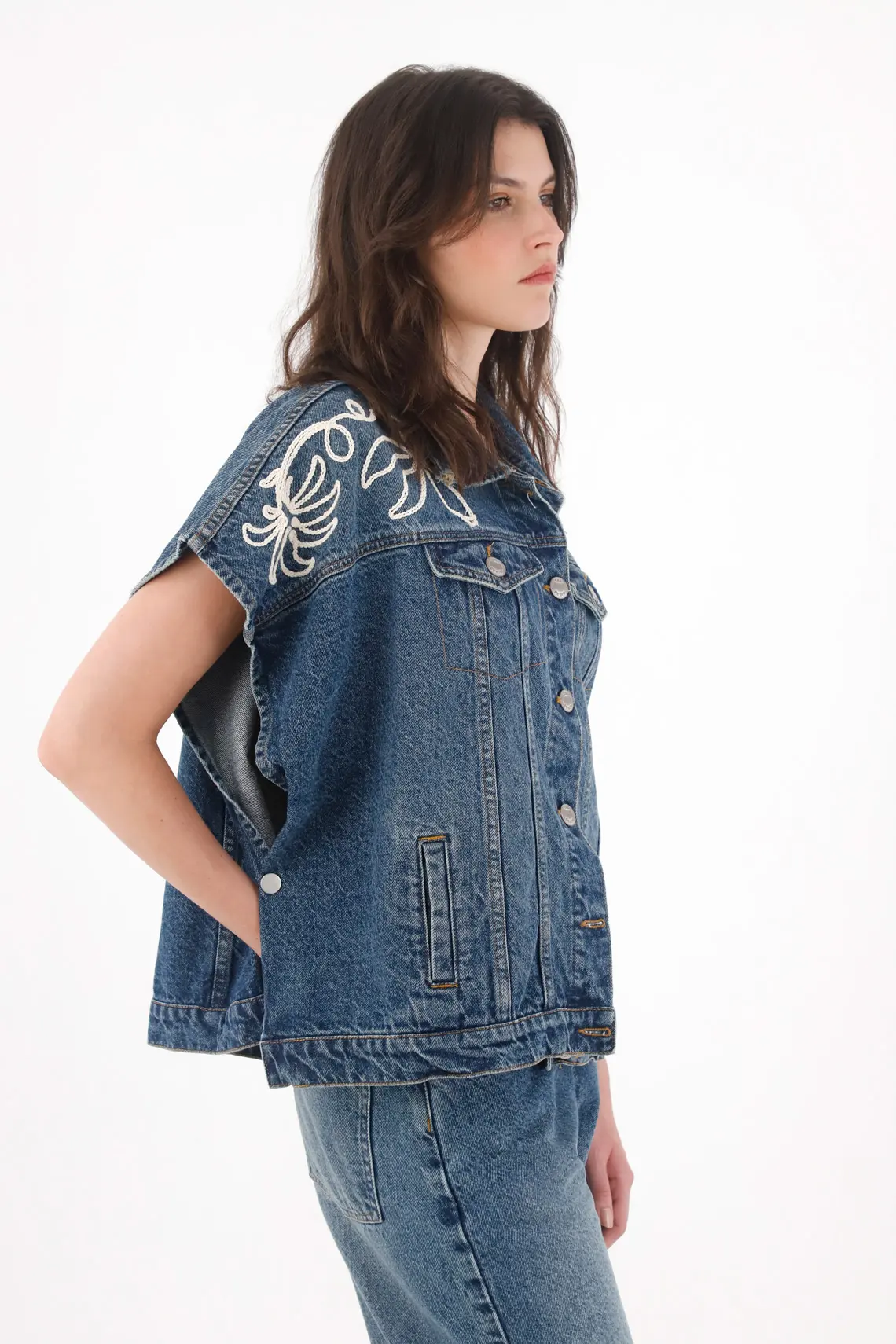 Oversized Vest with Embroidery for Women - Image 2