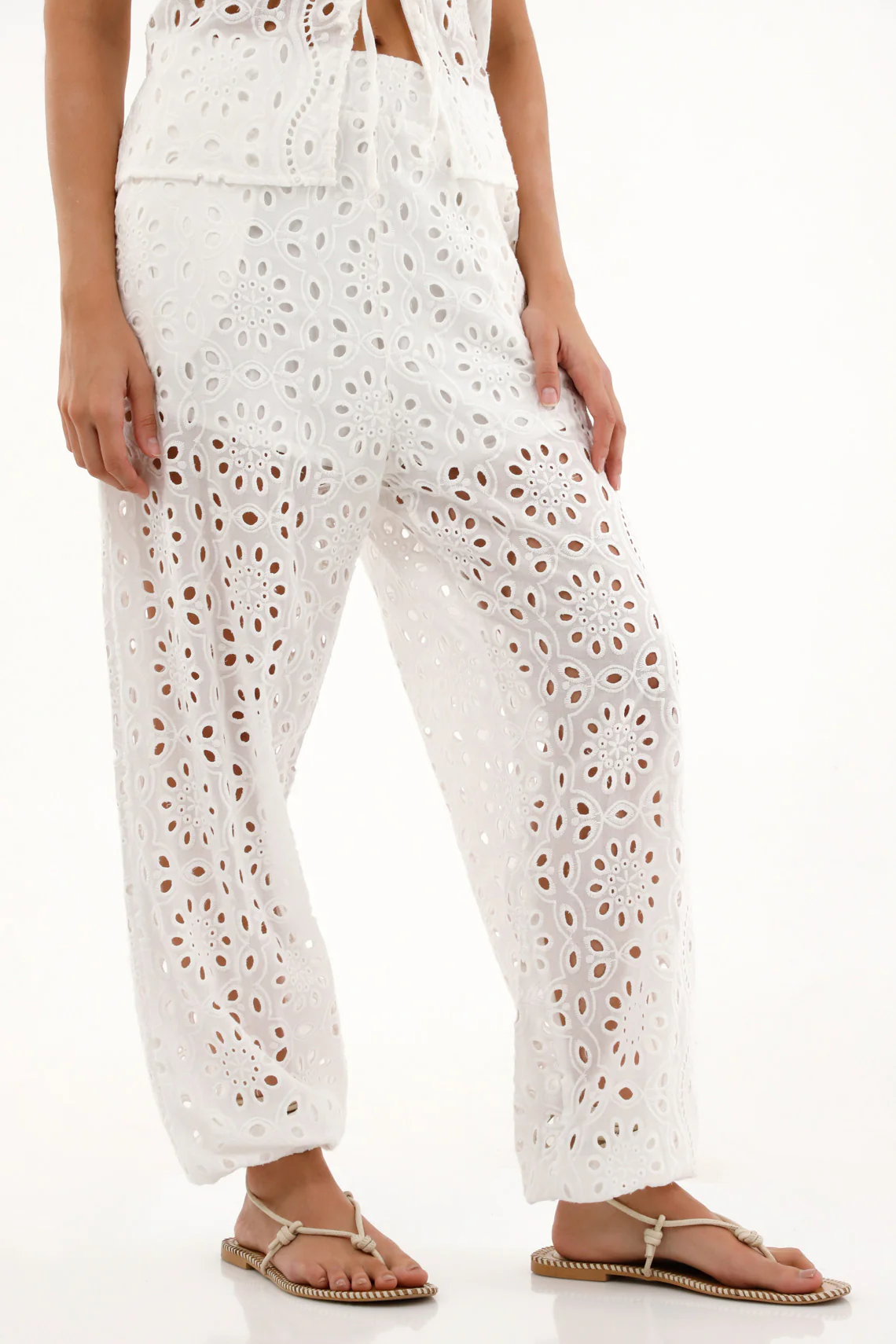 Women's high-waisted ojalillo pants - Image 2