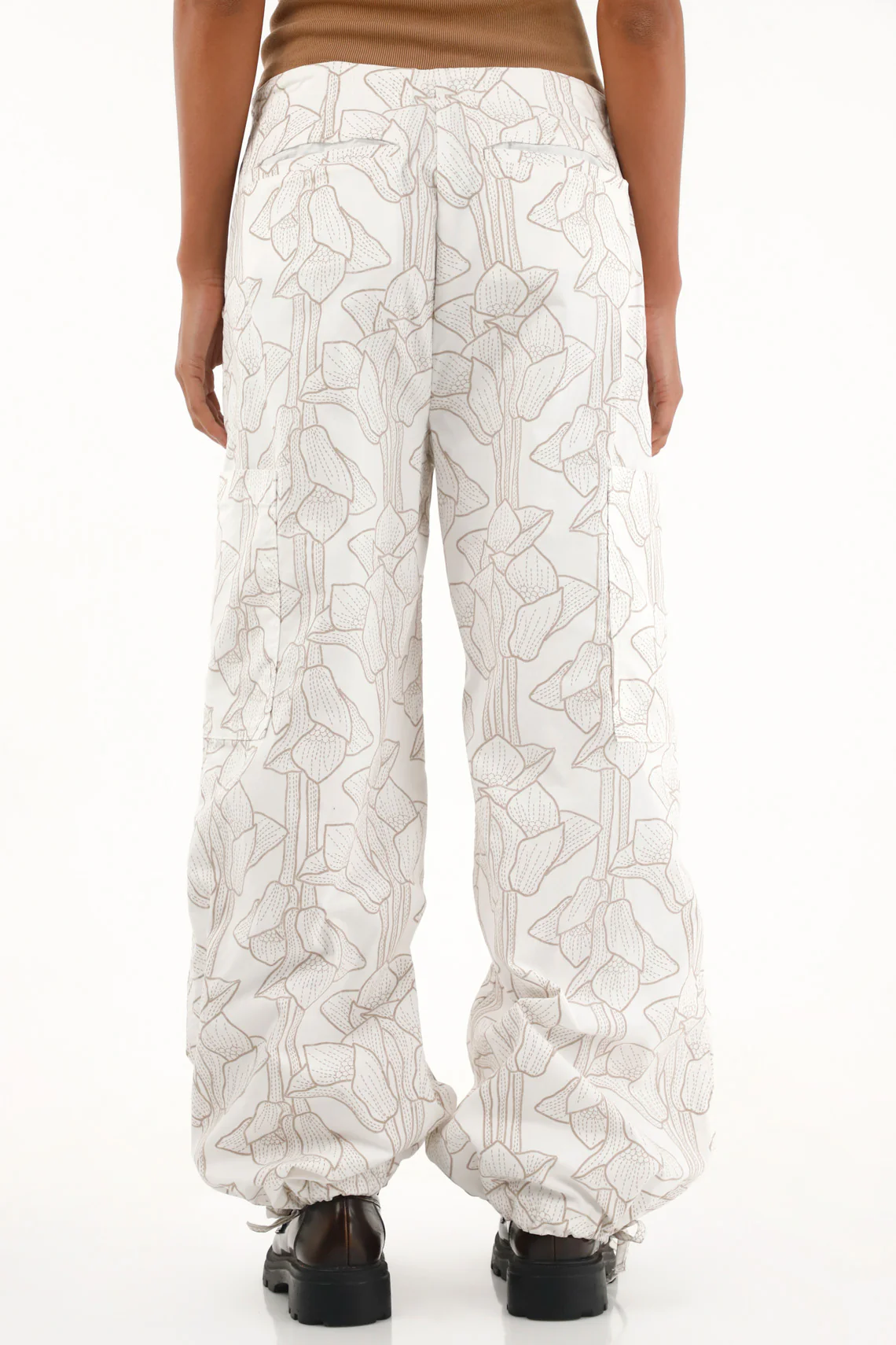 Women's printed cargo pants - Image 4