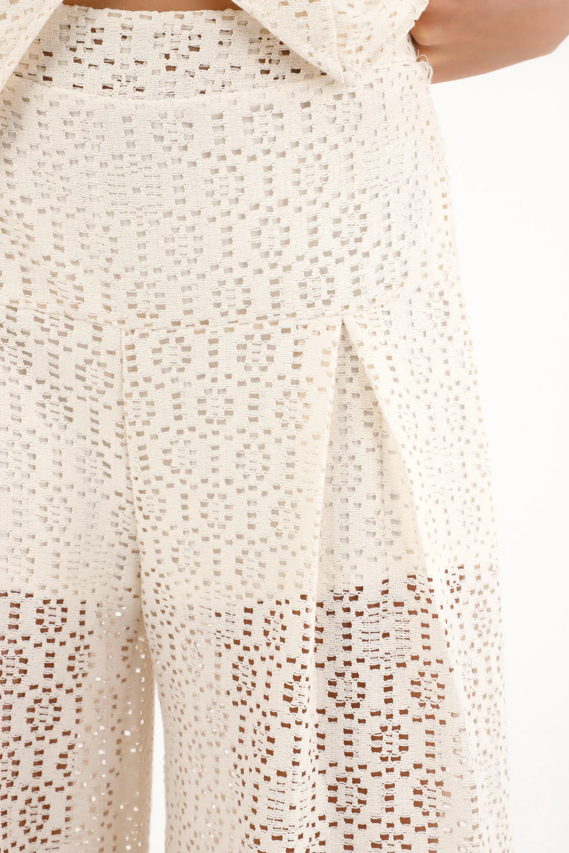 Women's Boho-Inspired Oversized Raw Fabric Pants - Image 3