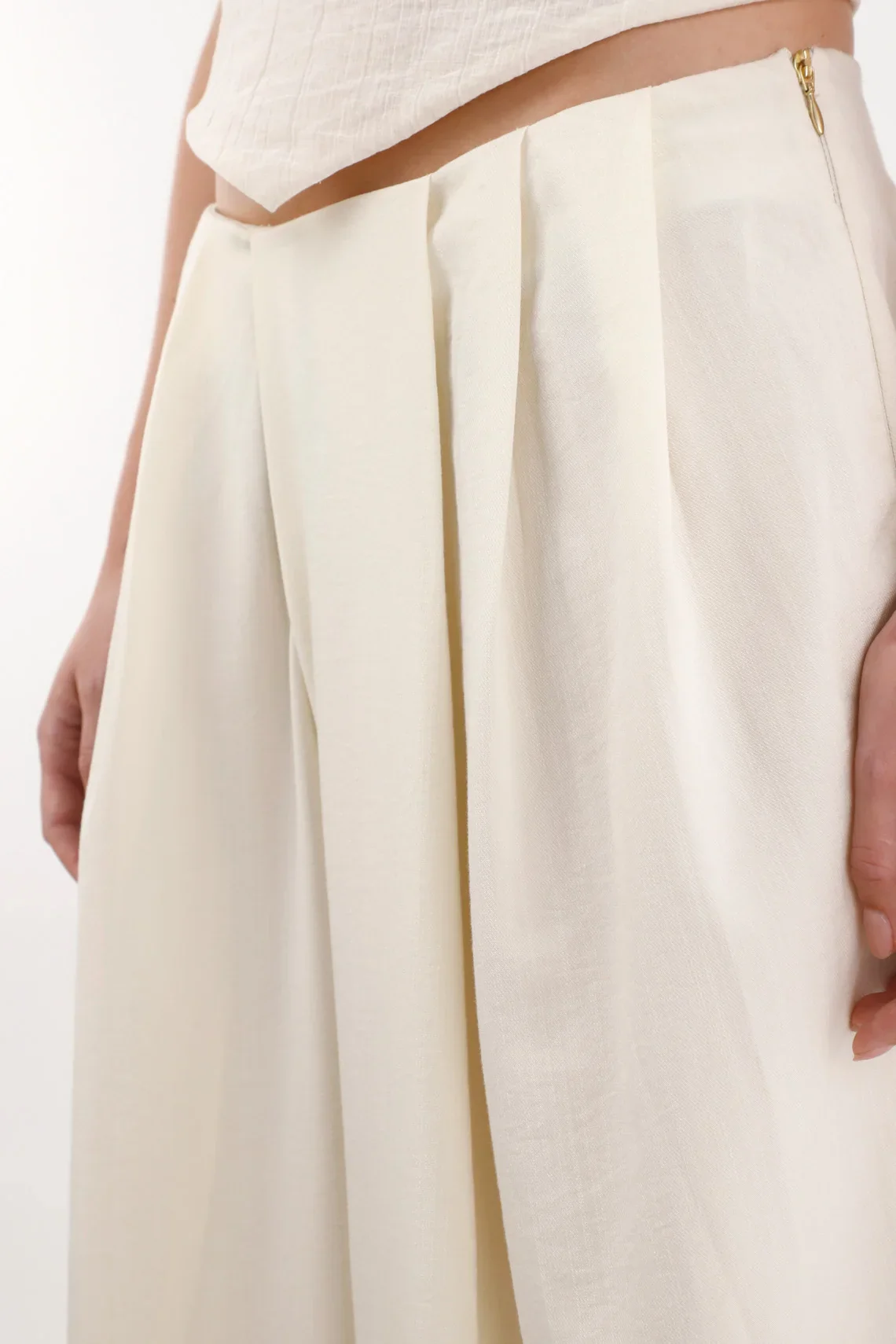 Wide Leg Pants with Crossed Waistband Off-White for Women - Image 3