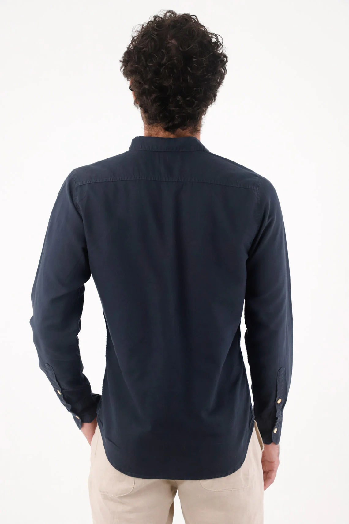 Relaxed Men's Navy Linen Shirt with Light Buttons - Image 4