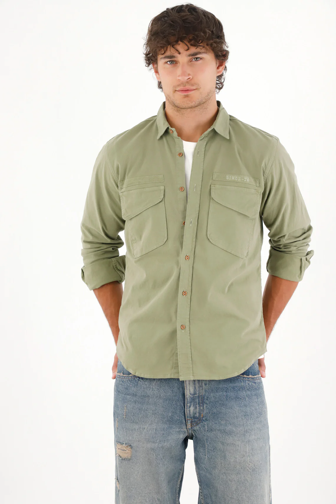 Shirt with flap pockets and overdye for men - Image 2