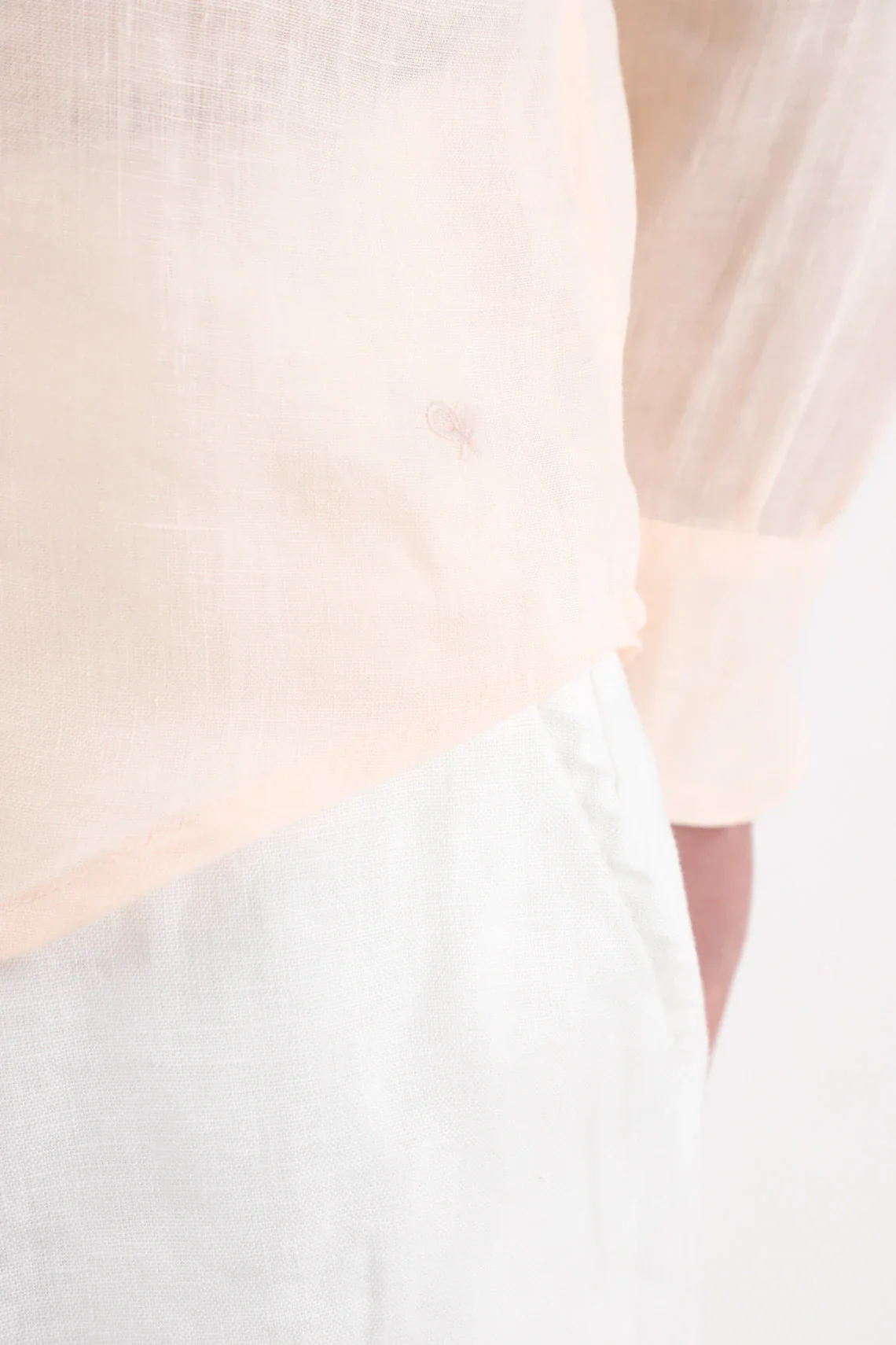 Regular Button-Up Linen Shirt in Peach Color for Men - Image 3