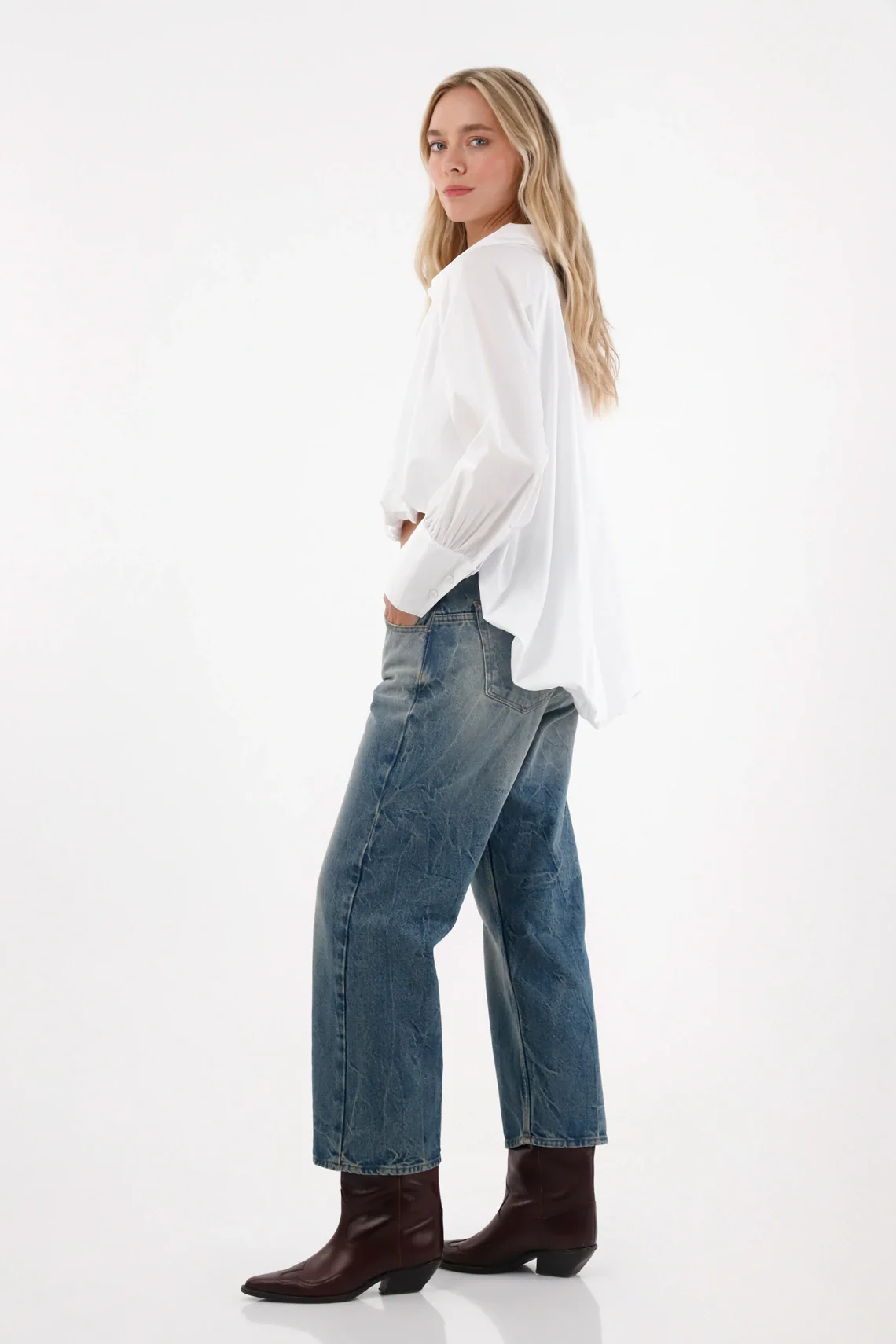 White Balloon Silhouette Shirt for Women - Image 2