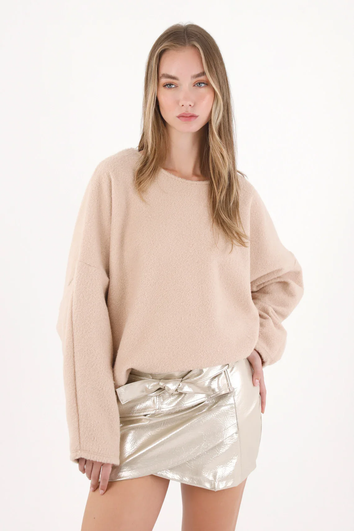 Loose sweatshirt with crew neck for women