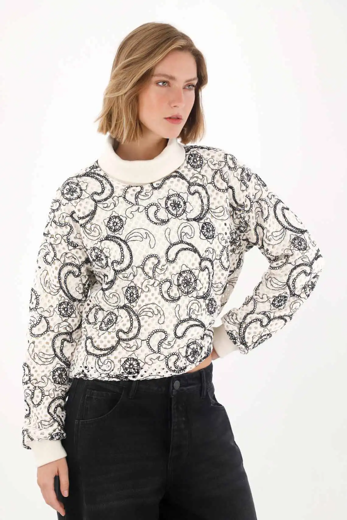 Embroidered Sweatshirt with Paisley Design for Women - Image 5