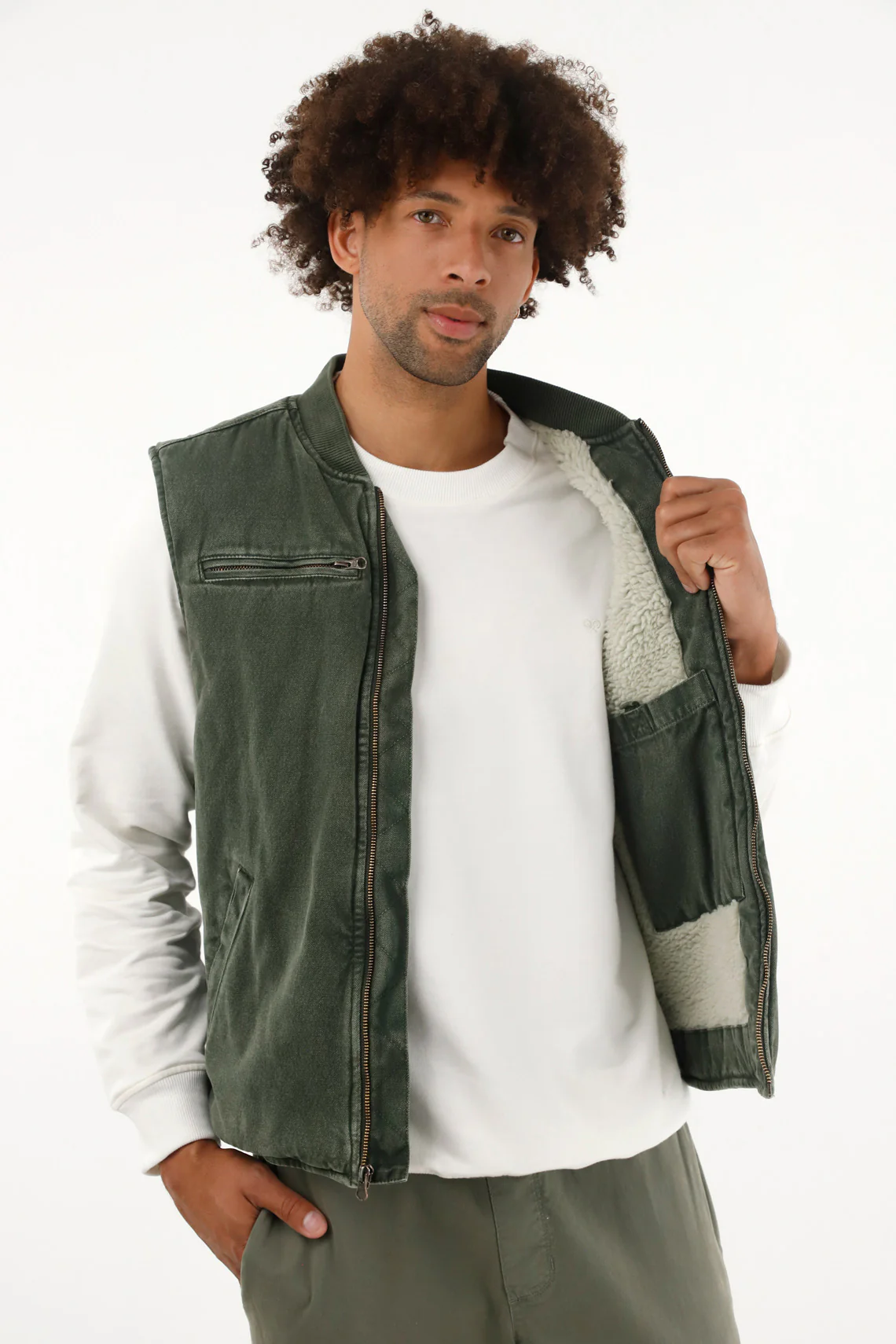 Men's green overdye vest - Image 3