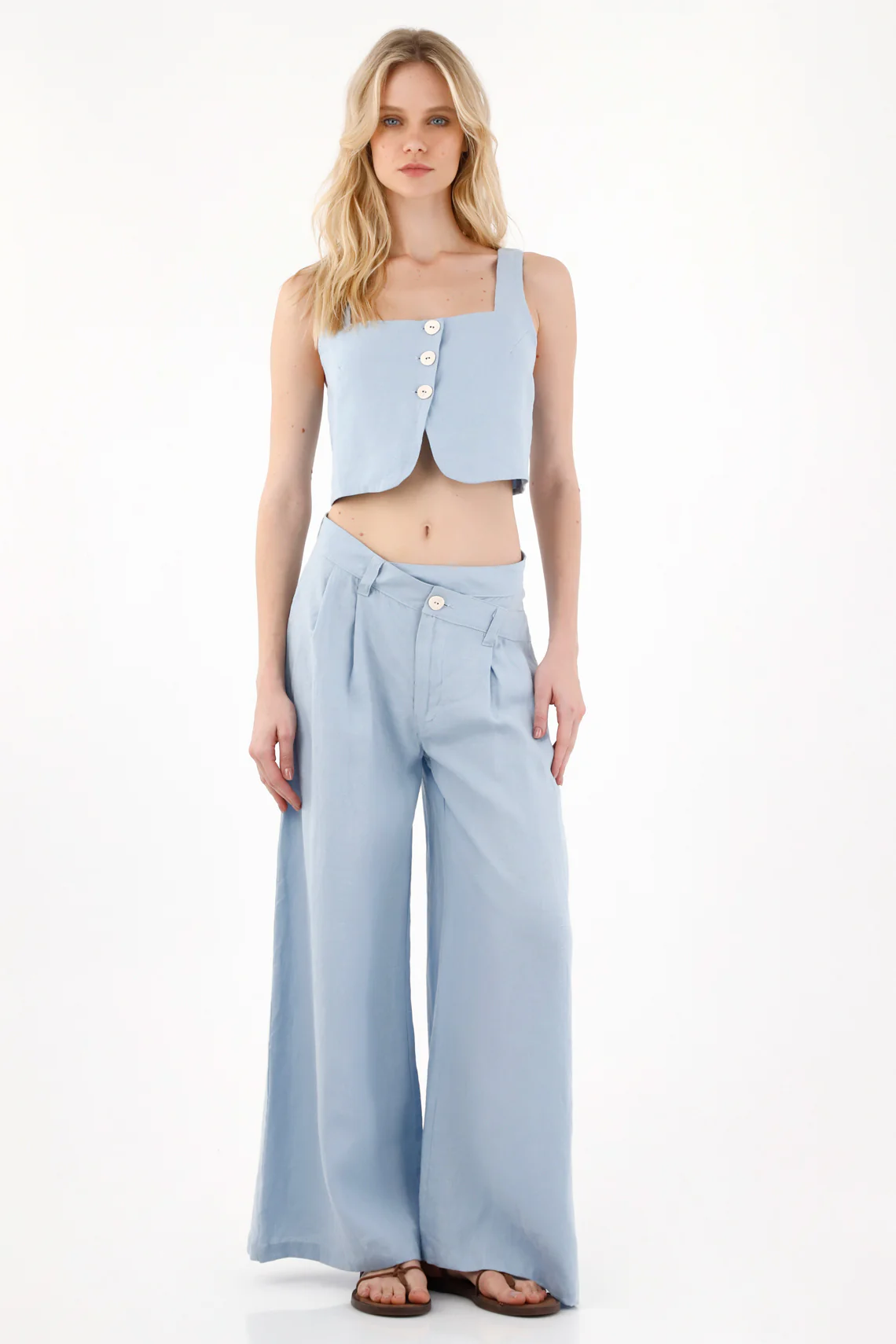 Women's Blue Crop Vest in 100% Linen - Image 3