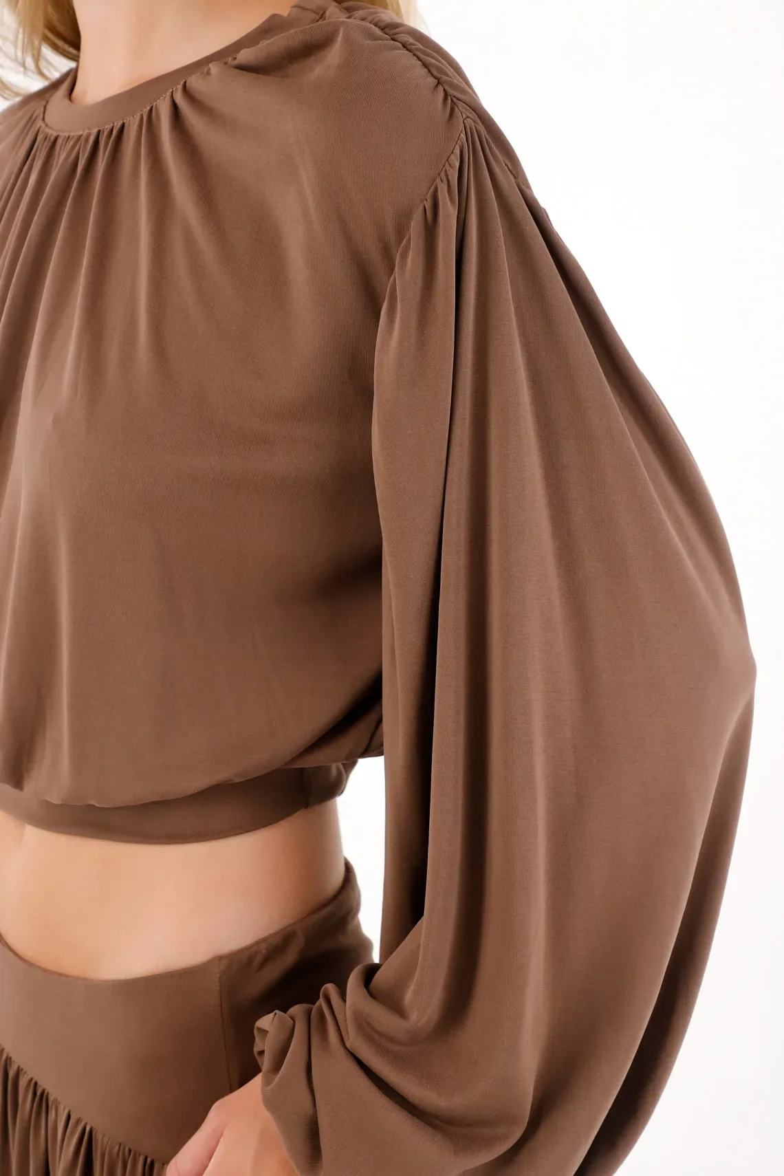 Long Sleeve Voluminous Brown T-Shirt for Women - Image 3