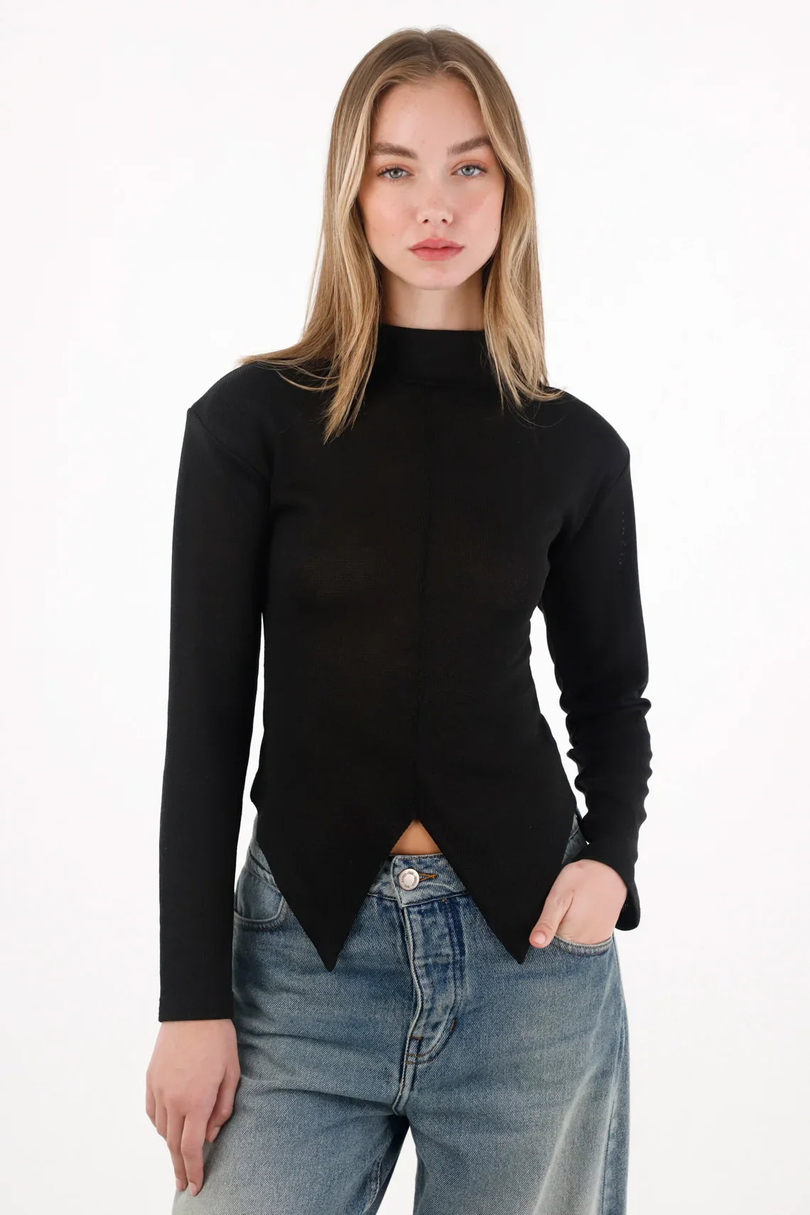 Black Asymmetrical Hem T-Shirt for Women - Image 2