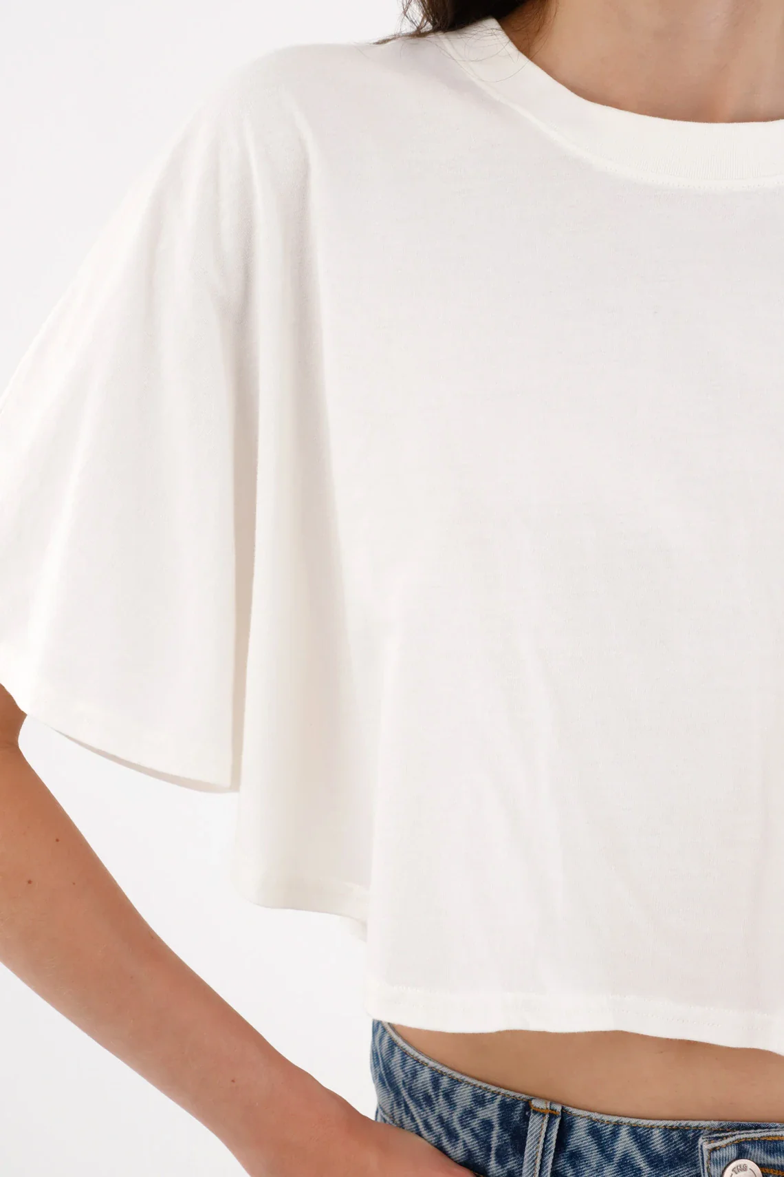 Off-White Cape Style T-Shirt for Women - Image 3