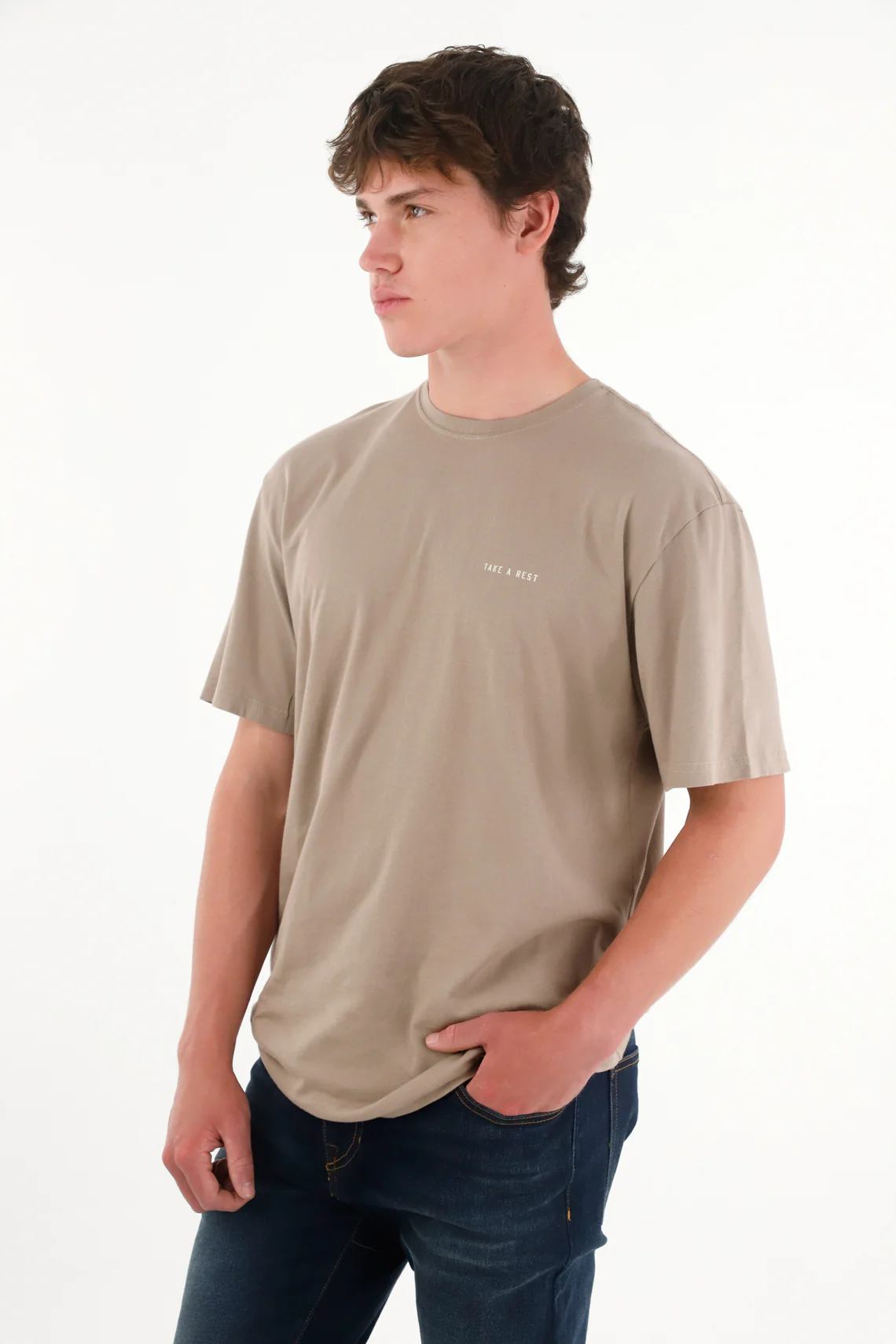 Men's Basic Graphic Tee with Heart Print on Back - Image 4
