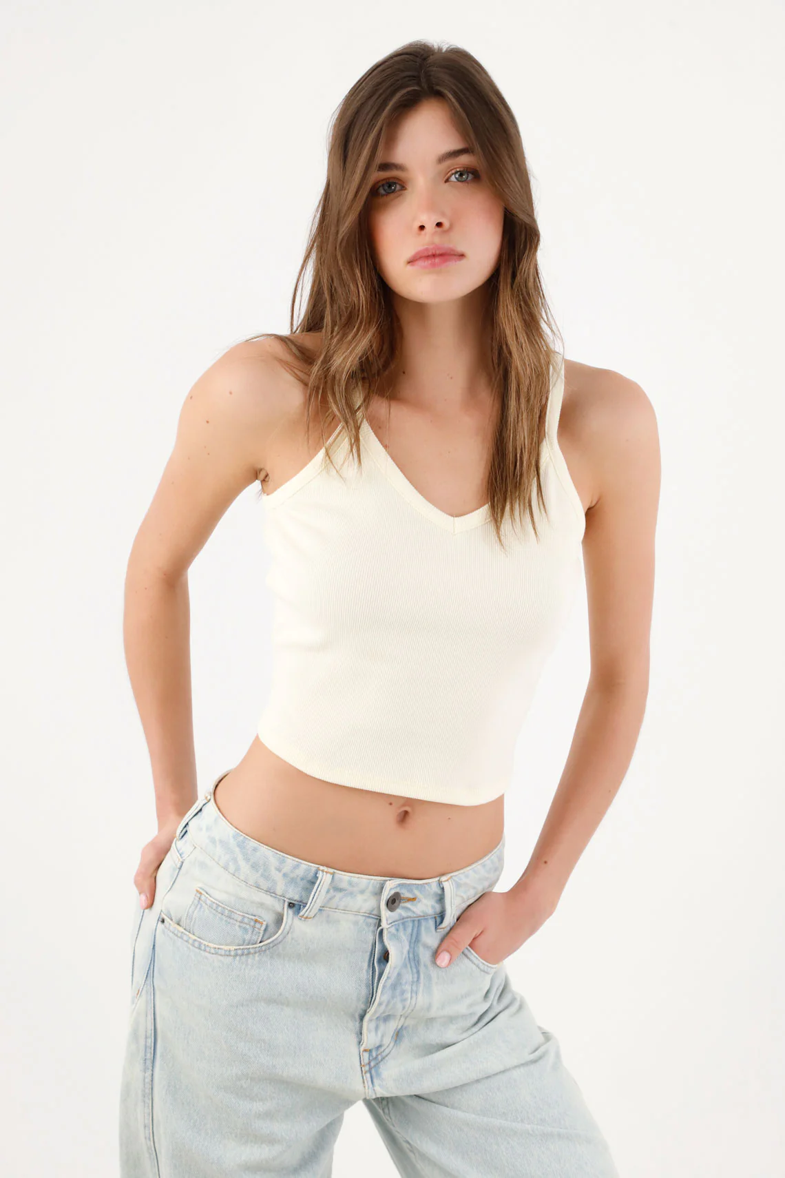 Slim Crop Top with V-Neck in Cream Cotton for Women