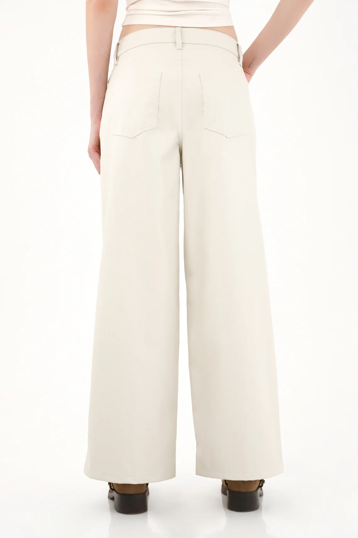 Wide Leg Pants in Off-White Faux Leather for Women - Image 4
