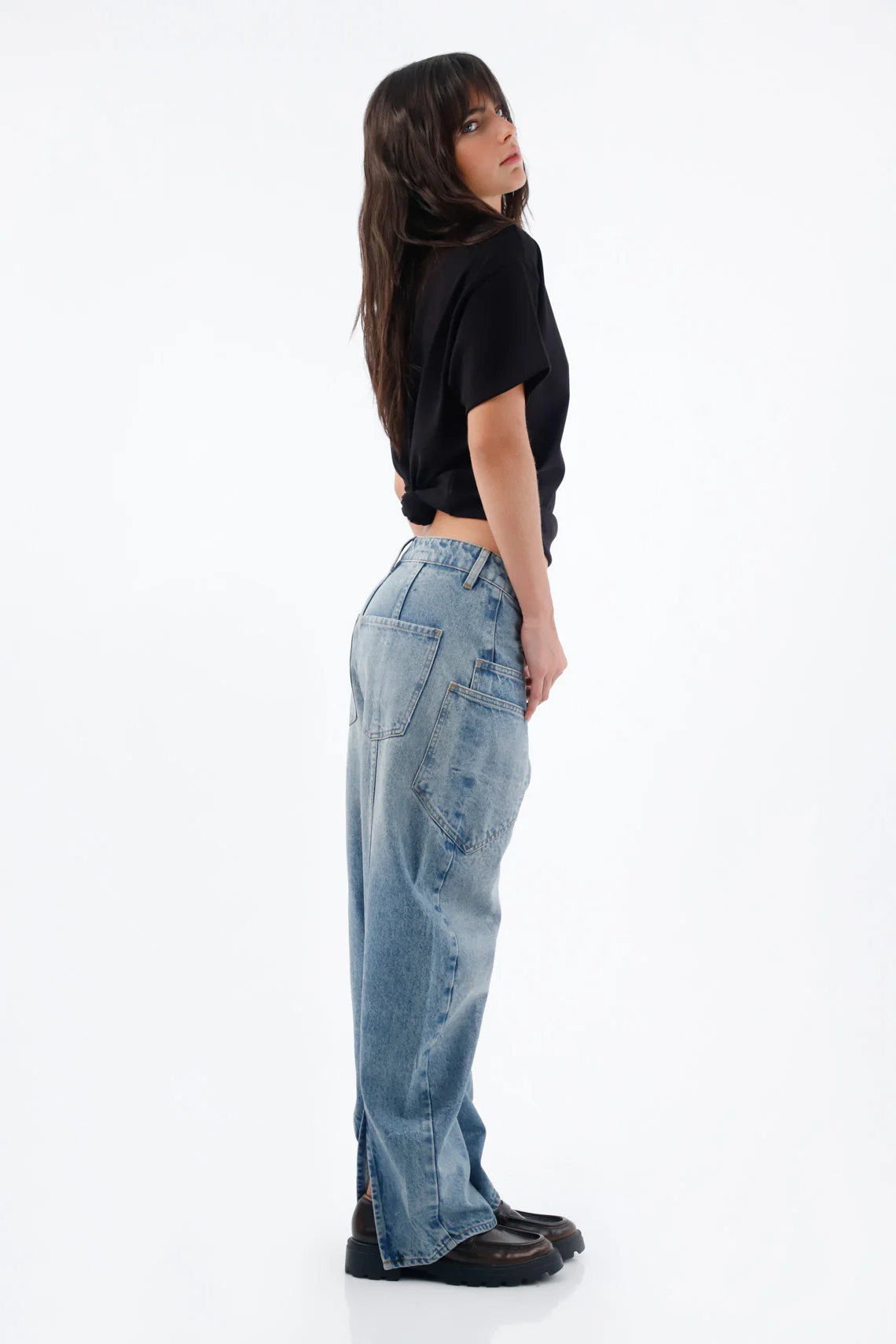 Women’s Jeans in Medium Blue Cotton Fit Horseshoe with Patch Pockets - Image 2